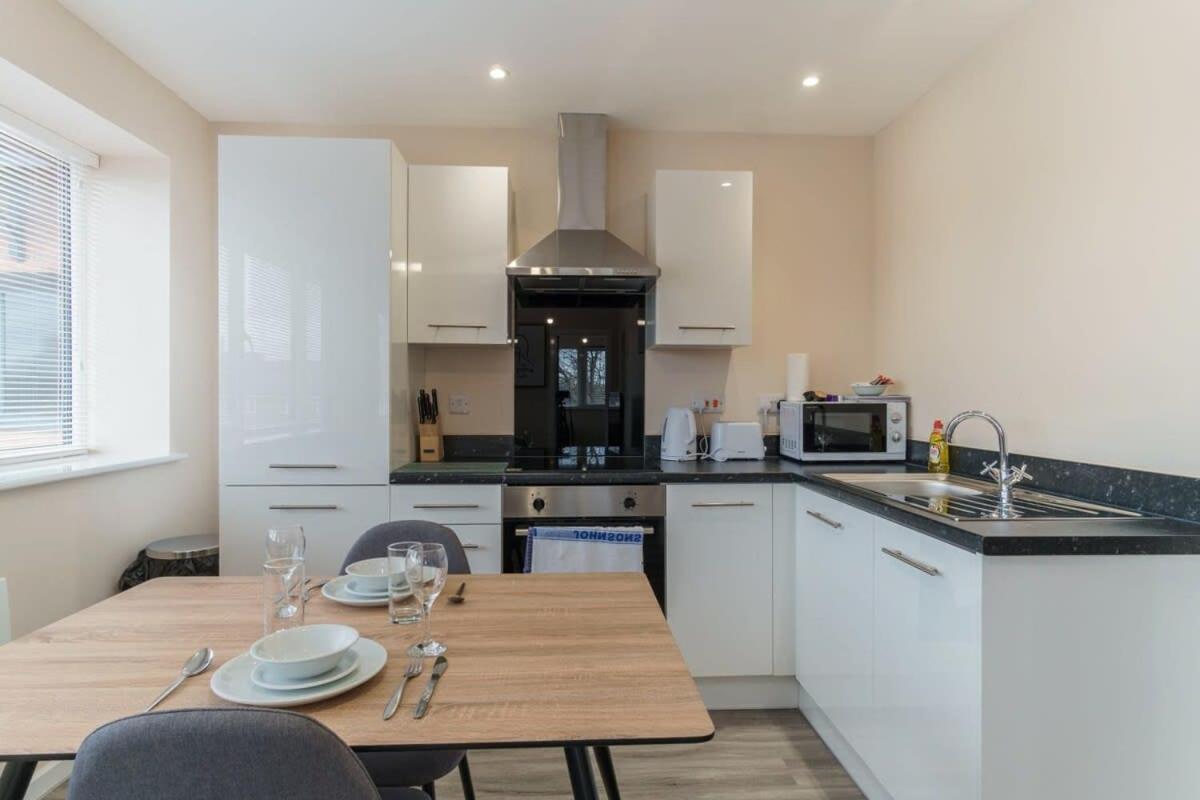Fantastic 1 Bed Flat Manchester - Sleeps 3 Екстер'єр фото
